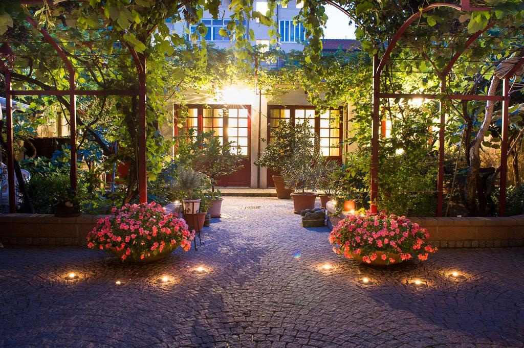 Отель Casa Ganci Турин Экстерьер фото